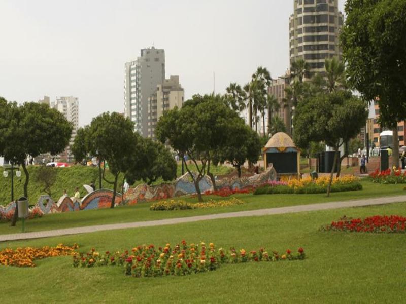Courtyard By Marriott Miraflores Hotel