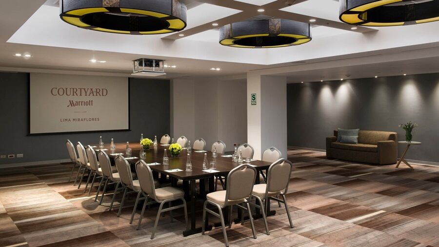 Courtyard By Marriott Miraflores Hotel