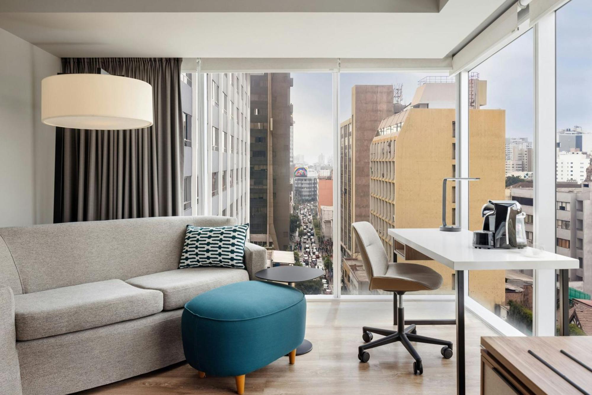 Courtyard By Marriott Miraflores Hotel